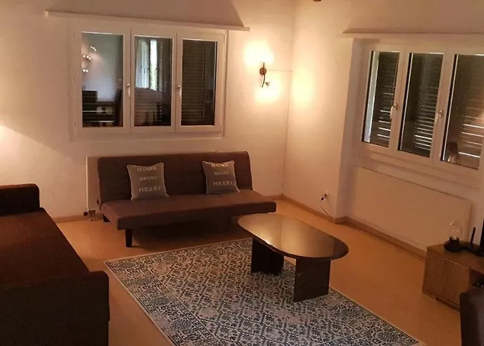 Curtinfess Franklin Apartman